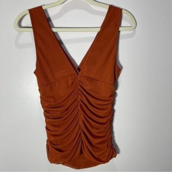 Anthropologie Ruched v neck sleeveless top Size S Color Rust - Picture 4 of 8